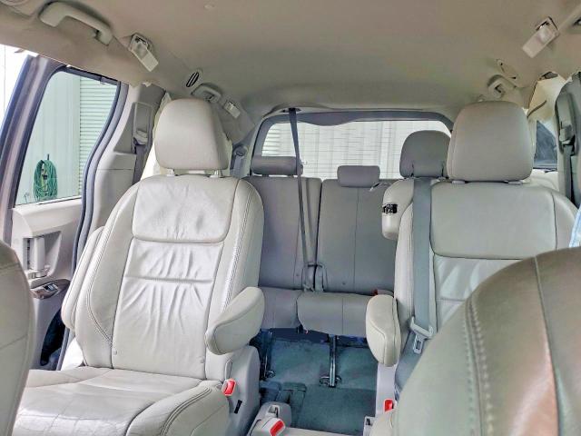 52566926 :رقم المزاد ، 5TDYK3DC5FS656767 vin ، 2015 Toyota Sienna مزاد بيع