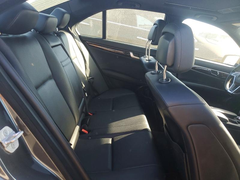 2013 Mercedes-benz C მანქანა იყიდება აუქციონზე, vin: WDDGF8AB3DR273209, აუქციონის ნომერი: 52554366