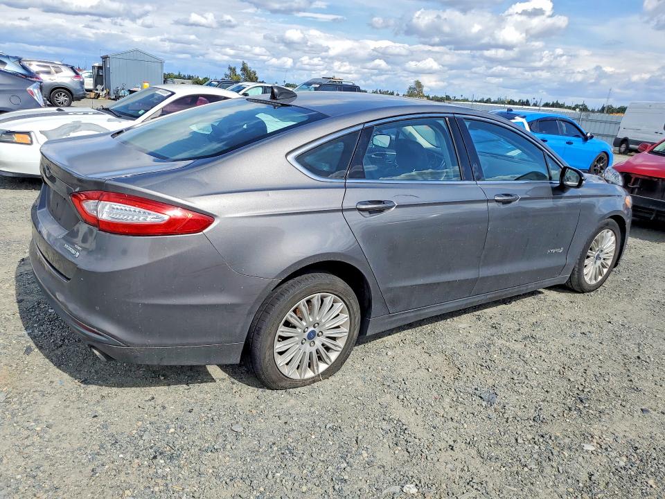 55211686 :رقم المزاد ، 3FA6P0LU7DR379059 vin ، 2013 Ford Fusion مزاد بيع