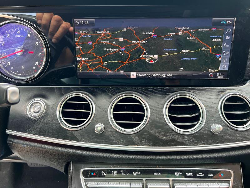 54672846 :رقم المزاد ، WDDZF4KB0KA606543 vin ، 2019 Mercedes-benz E مزاد بيع