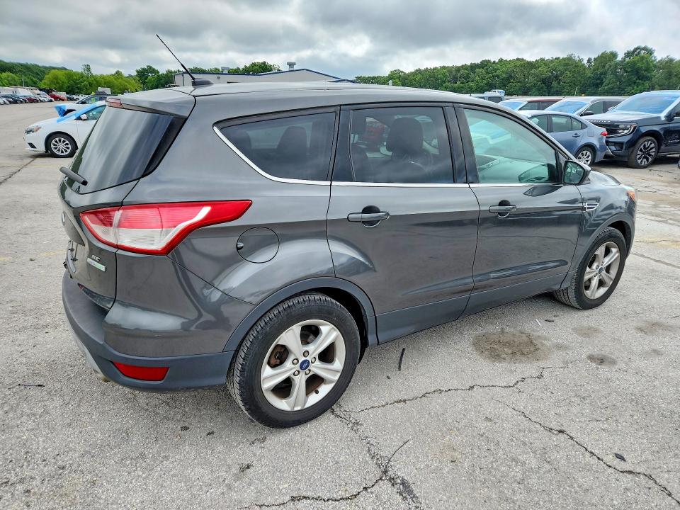 55217906 :رقم المزاد ، 1FMCU0GX7GUA37789 vin ، 2016 Ford Escape مزاد بيع