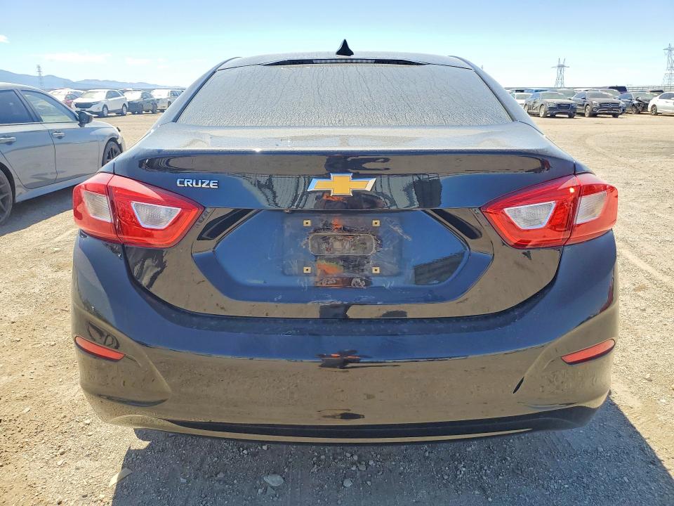 Продаж на аукціоні авто 2018 Chevrolet Cruze, vin: 1G1BC5SM7J7219553, номер лоту: 52702186