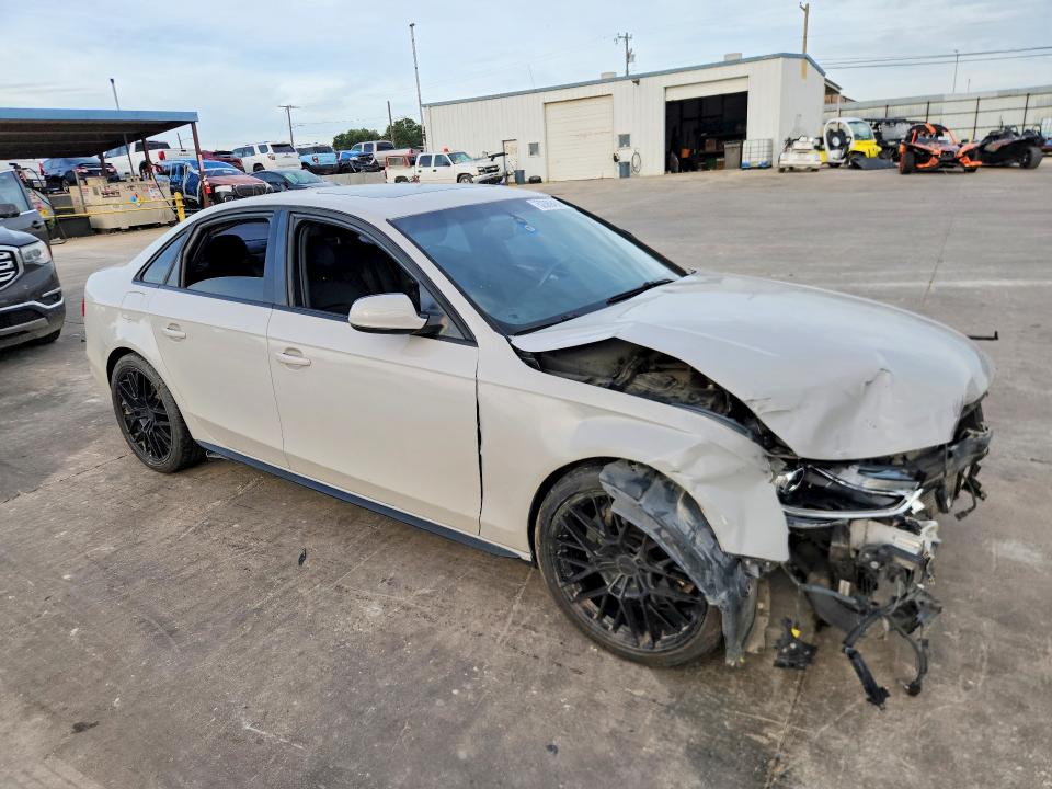 52389456 :رقم المزاد ، WAUEFAFL4FN034916 vin ، 2015 Audi A4 مزاد بيع