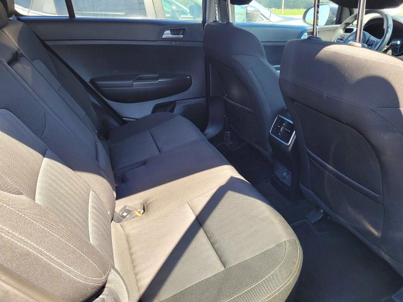 Продажа на аукционе авто 2017 Kia Sportage, vin: KNDPMCAC5H7241438, номер лота: 53463766