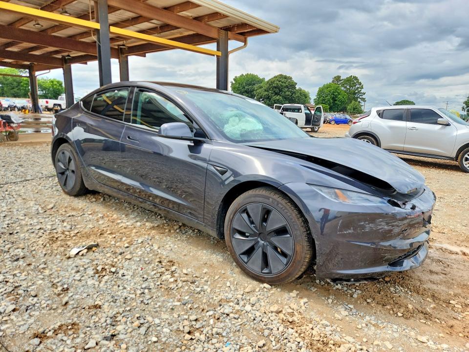2025 Tesla Model 3 მანქანა იყიდება აუქციონზე, vin: 5YJ3E1EAXSF026695, აუქციონის ნომერი: 55130726