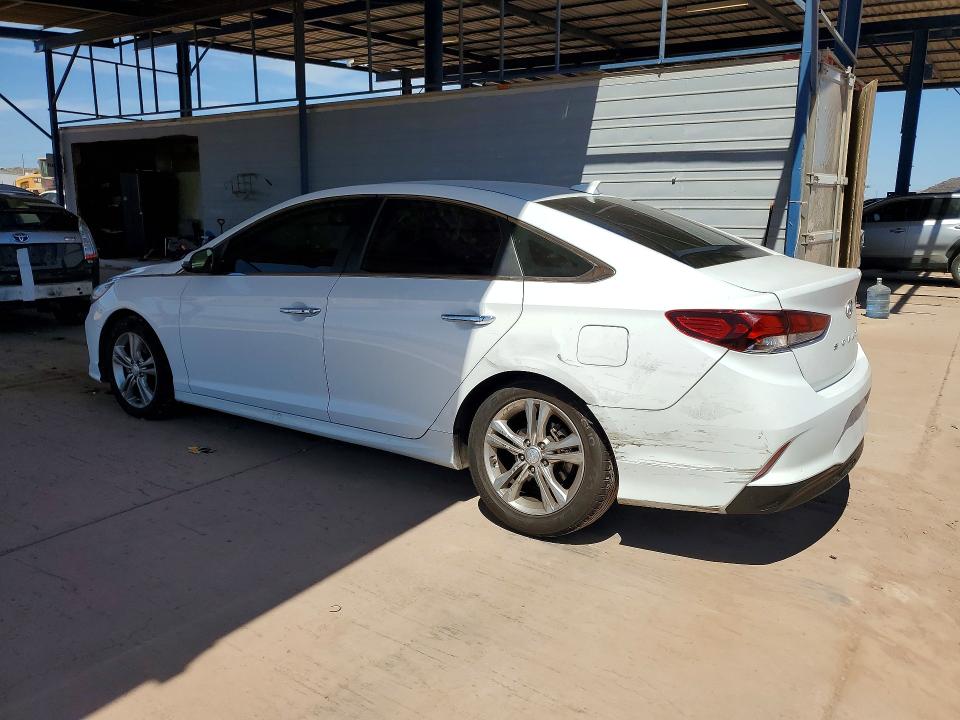 53572646 :رقم المزاد ، 5NPE34AF4JH597472 vin ، 2018 Hyundai Sonata مزاد بيع