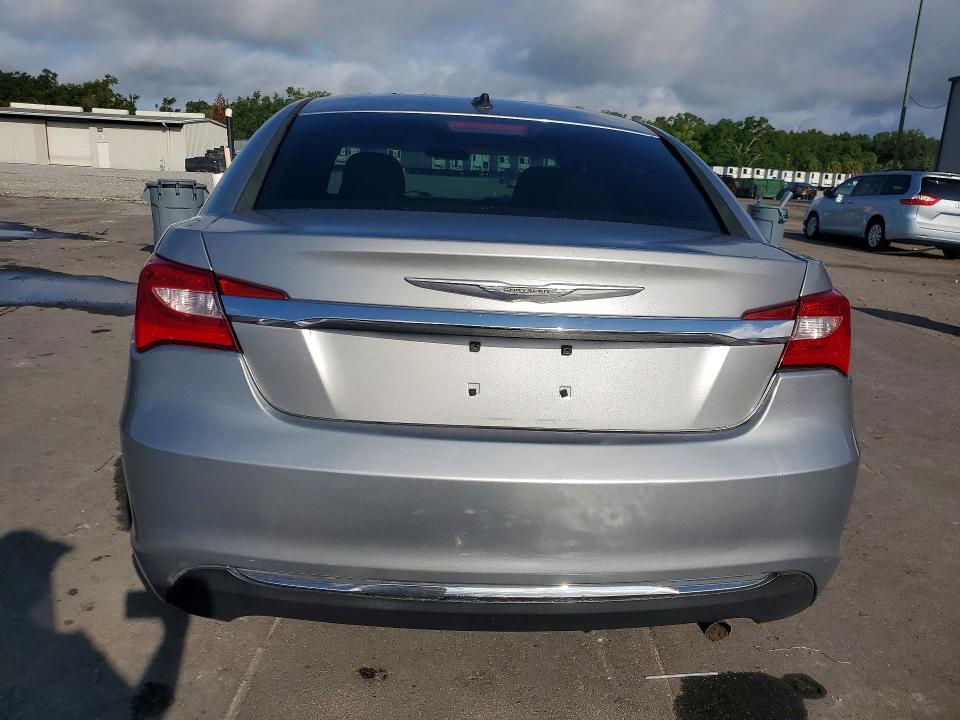 2013 Chrysler 200 მანქანა იყიდება აუქციონზე, vin: 1C3CCBAB8DN689816, აუქციონის ნომერი: 53563916
