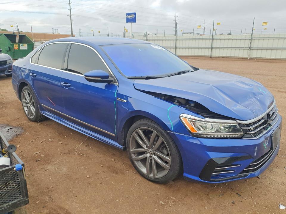 55194896 :رقم المزاد ، 1VWDT7A38HC073022 vin ، 2017 Volkswagen Passat مزاد بيع