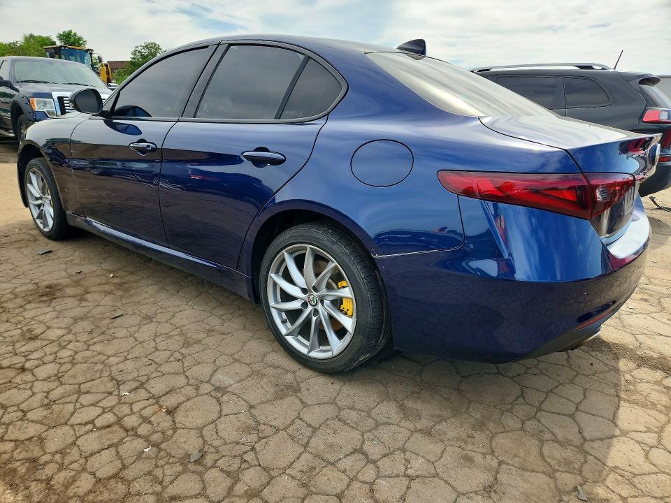 54864616 :رقم المزاد ، ZARFAEDN6H7556817 vin ، 2017 Alfa Romeo Giulia مزاد بيع