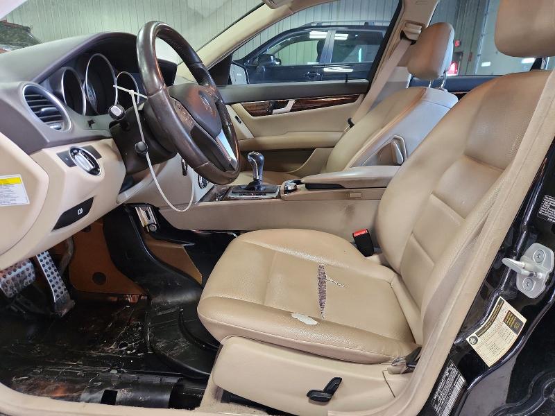 Продажа на аукционе авто 2013 Mercedes-benz C, vin: WDDGF8AB2DR263772, номер лота: 52028176