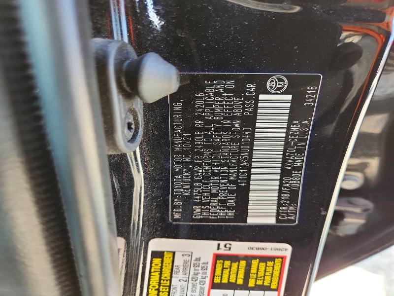 53576736 :رقم المزاد ، 4T1C11AK5NU010440 vin ، 2022 Toyota Camry مزاد بيع