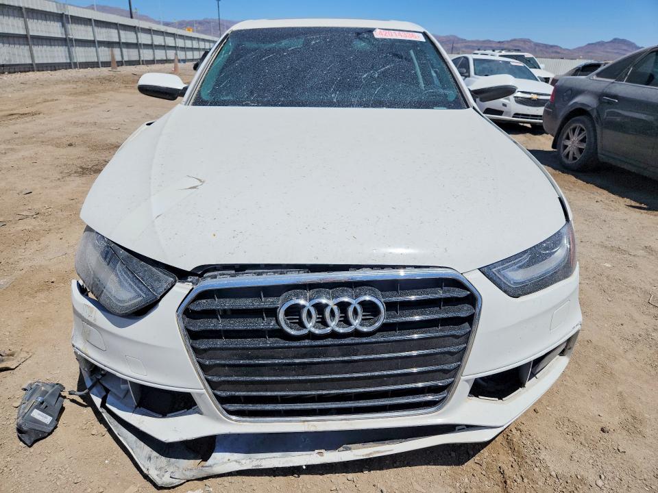 2015 Audi A4 მანქანა იყიდება აუქციონზე, vin: WAUEFAFL4FN013385, აუქციონის ნომერი: 42014336