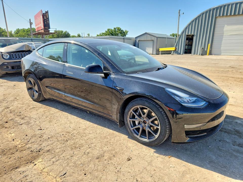 Продажа на аукционе авто 2018 Tesla Model 3, vin: 5YJ3E1EB1JF183846, номер лота: 53448746