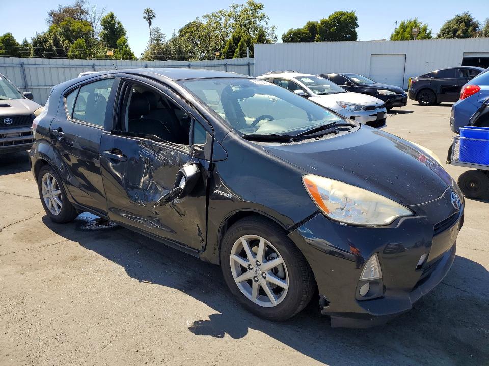 2013 Toyota Prius C მანქანა იყიდება აუქციონზე, vin: JTDKDTB3XD1053679, აუქციონის ნომერი: 53783006