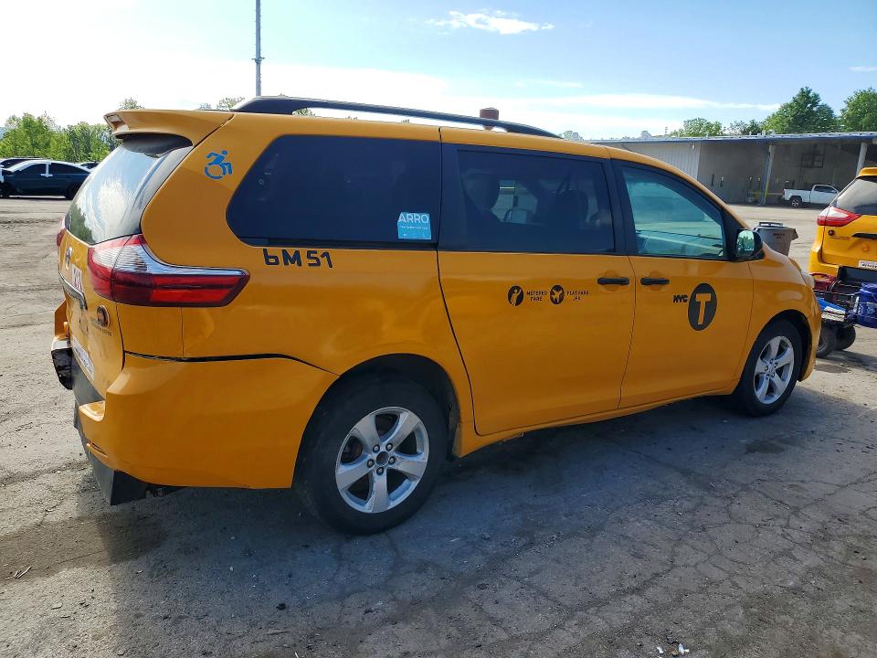 Продажа на аукционе авто 2016 Toyota Sienna, vin: 5TDKK3DC2GS764058, номер лота: 55363536