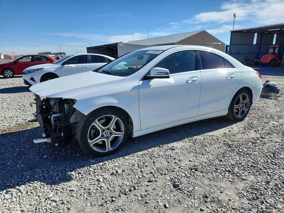 52559506 :رقم المزاد ، WDDSJ4EB2JN696930 vin ، 2018 Mercedes-benz Cla مزاد بيع