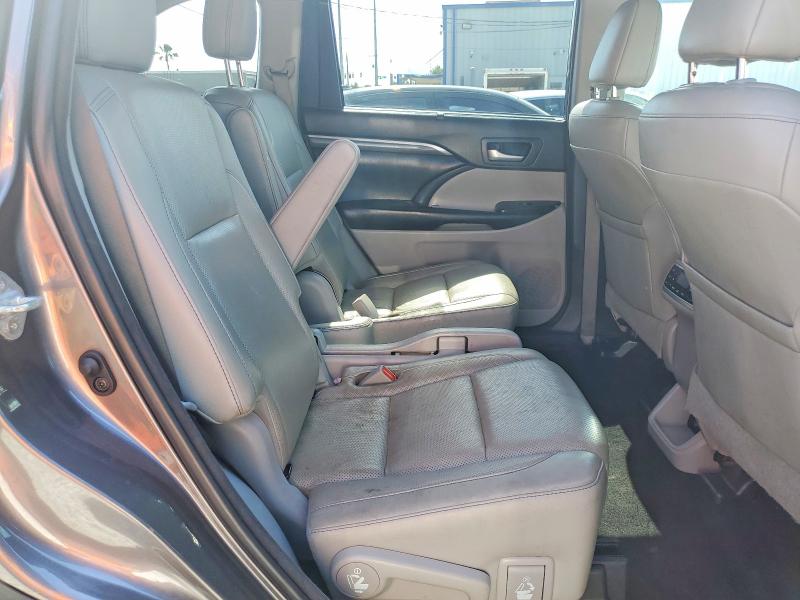 2018 Toyota Highlander მანქანა იყიდება აუქციონზე, vin: 5TDDZRFH0JS900498, აუქციონის ნომერი: 52654576