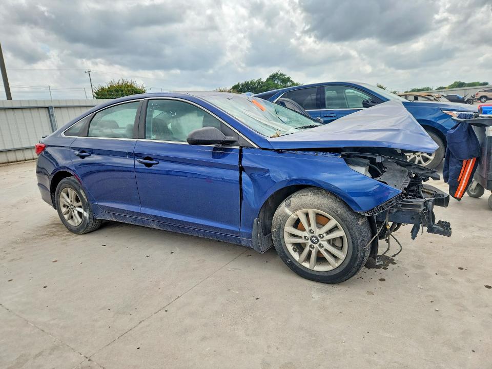2015 Hyundai Sonata მანქანა იყიდება აუქციონზე, vin: 5NPE24AF5FH243440, აუქციონის ნომერი: 53644166