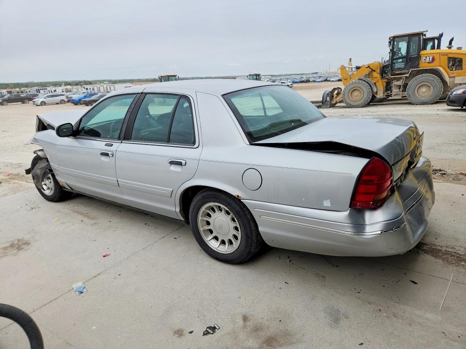 52323256 :رقم المزاد ، 2FAFP74W91X117940 vin ، 2001 Ford Crown Victoria مزاد بيع