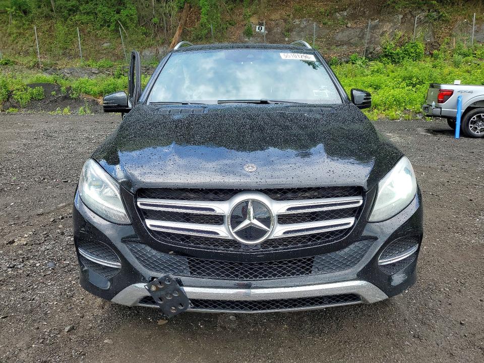 55101296 :رقم المزاد ، 4JGDA5HB4HA977533 vin ، 2017 Mercedes-benz Gle مزاد بيع