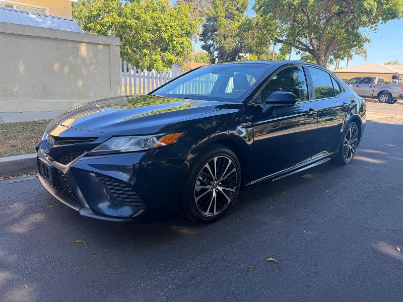 55844456 :رقم المزاد ، 4T1G31AK3LU016262 vin ، 2020 Toyota Camry Hybrid مزاد بيع