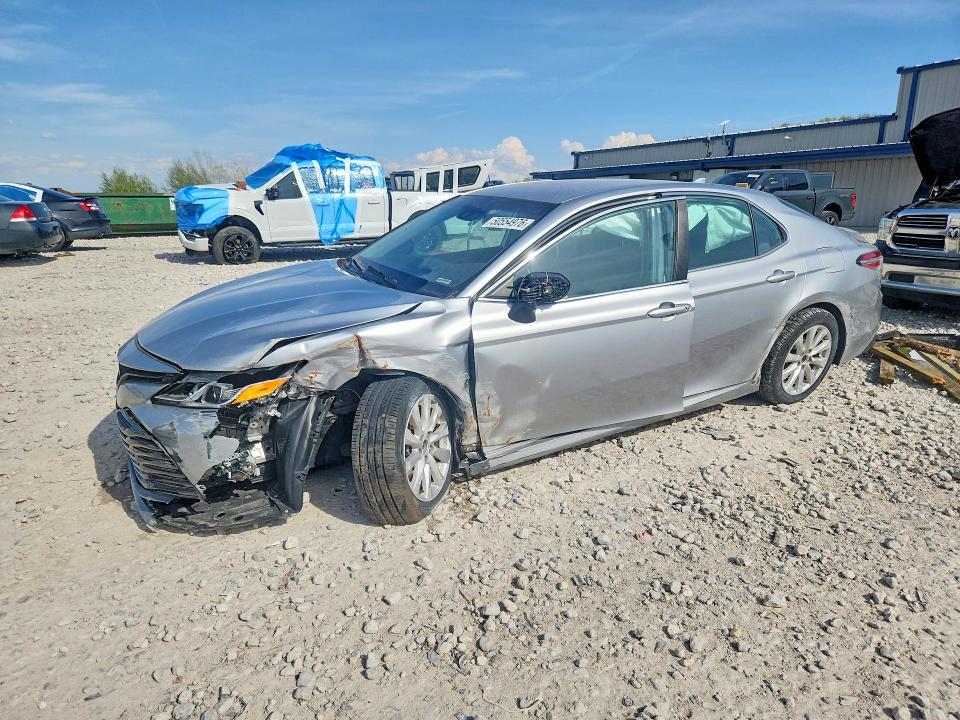 2020 Toyota Camry მანქანა იყიდება აუქციონზე, vin: 4T1L11AK4LU971804, აუქციონის ნომერი: 50554976