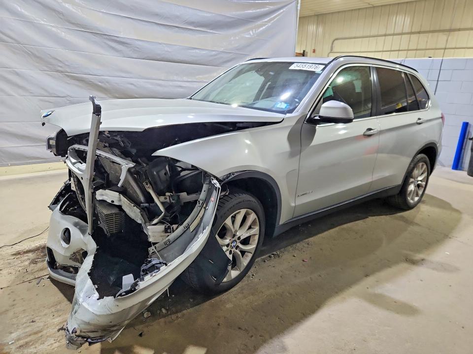 54551976 :رقم المزاد ، 5UXKR0C52G0P30443 vin ، 2016 Bmw X5 مزاد بيع