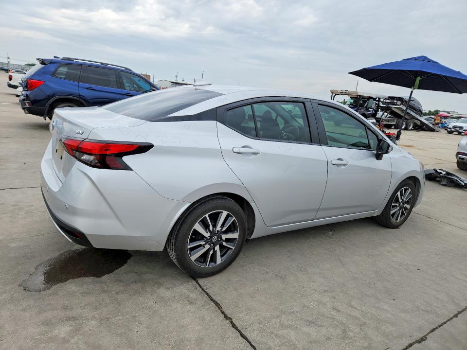 54605446 :رقم المزاد ، 3N1CN8EV5LL883833 vin ، 2020 Nissan Versa مزاد بيع