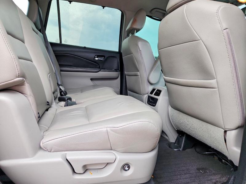 53524366 :رقم المزاد ، 5FNYF5H90GB025977 vin ، 2016 Honda Pilot مزاد بيع
