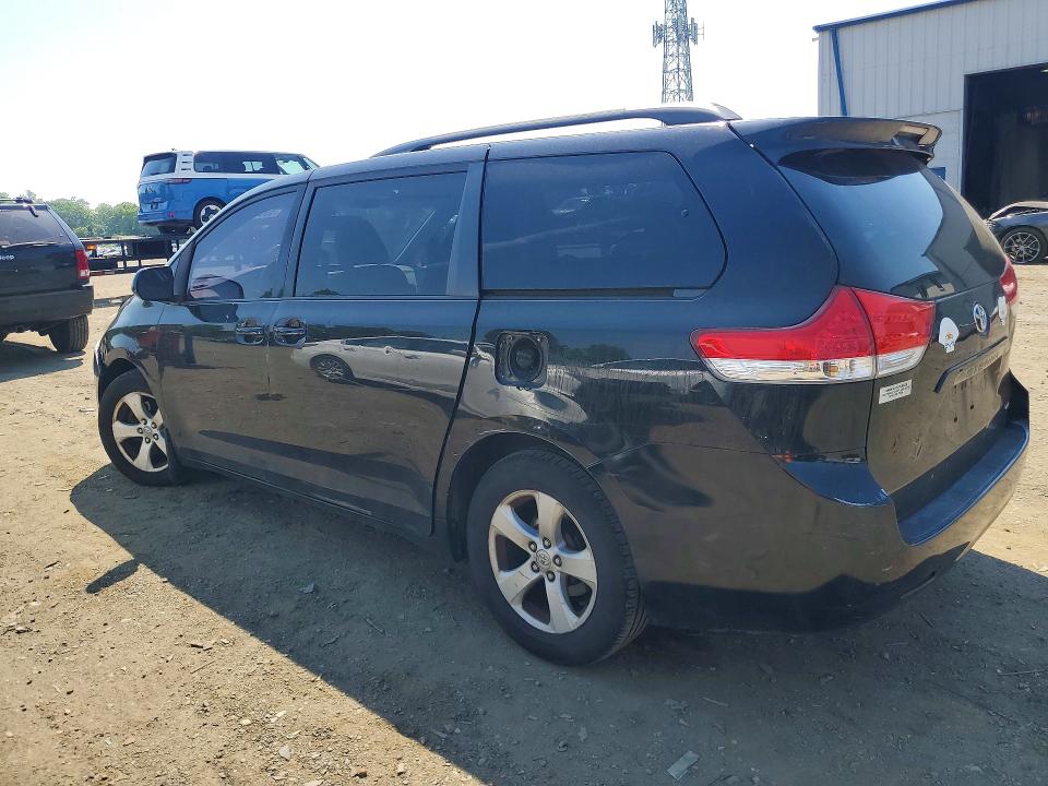 53540116 :رقم المزاد ، 5TDKK3DC7BS150387 vin ، 2011 Toyota Sienna مزاد بيع