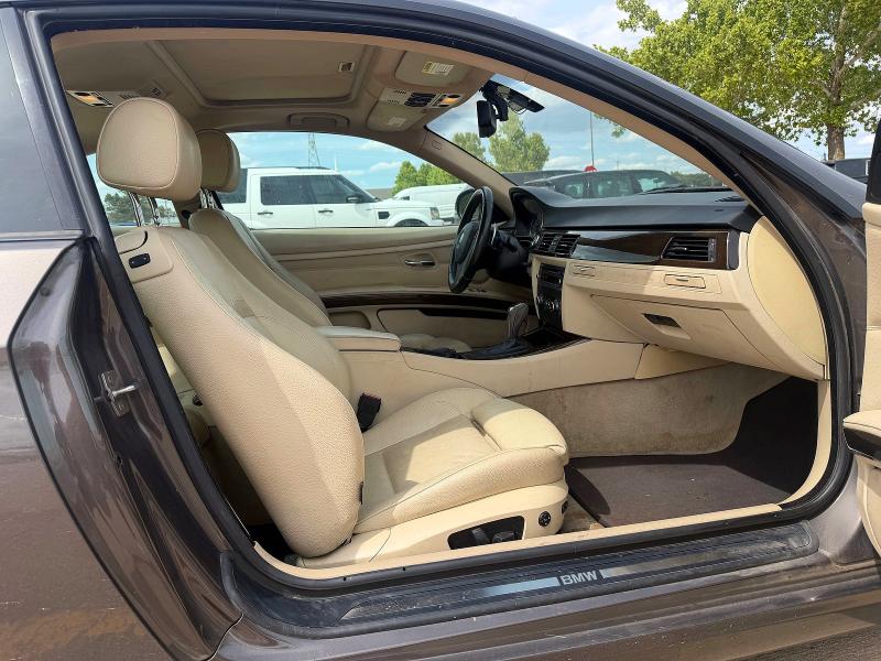 52407286 :رقم المزاد ، WBAKE3C50BE557920 vin ، 2011 Bmw 328 مزاد بيع