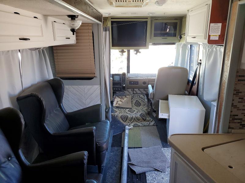 2005 Workhorse Custom Chassis Recreational Vehicle (rv) მანქანა იყიდება აუქციონზე, vin: 5B4MP67G243392265, აუქციონის ნომერი: 51911876