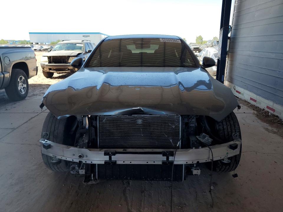 52409386 :رقم المزاد ، W1KAF4GB0NR030643 vin ، 2022 Mercedes-benz C مزاد بيع