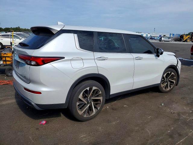 Продаж на аукціоні авто 2022 Mitsubishi Outlander, vin: JA4J3TA89NZ082535, номер лоту: 52204066