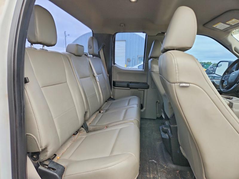 51414376 :رقم المزاد ، 1FTFX1EF5HKE23570 vin ، 2017 Ford F150 مزاد بيع