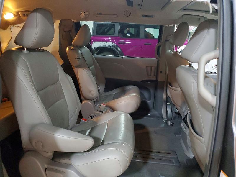 54644956 :رقم المزاد ، 5TDYZ3DC0KS987651 vin ، 2019 Toyota Sienna مزاد بيع