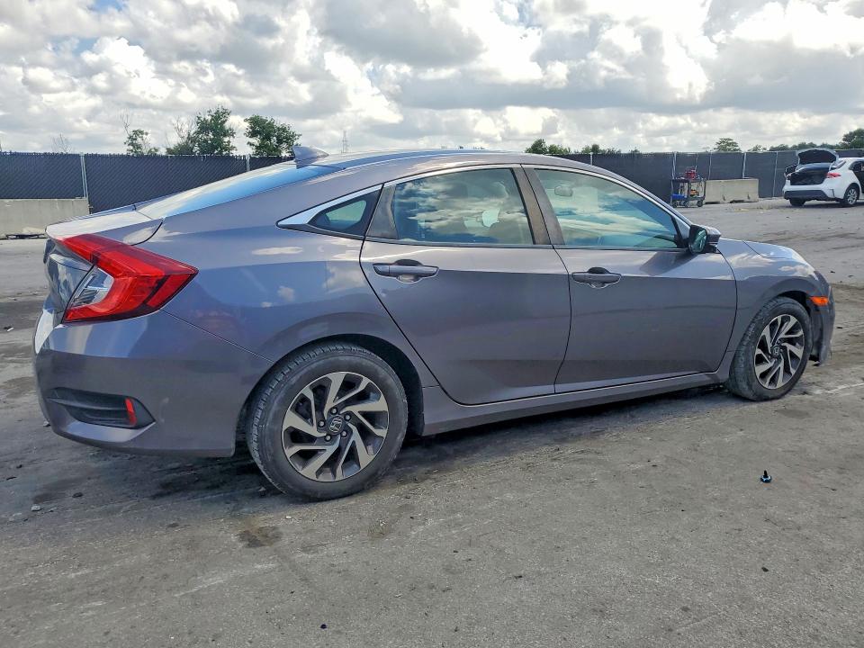 Продаж на аукціоні авто 2017 Hond Civic, vin: 19XFC2F78HE054957, номер лоту: 53986236