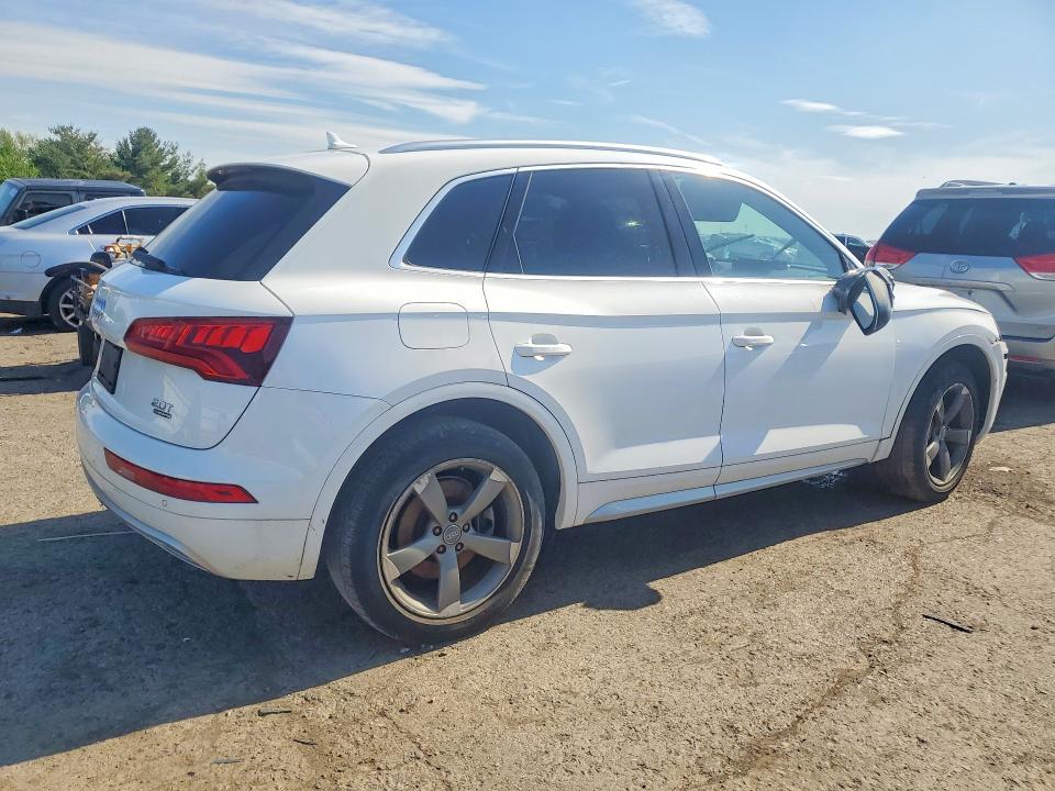 2018 Audi Q5 მანქანა იყიდება აუქციონზე, vin: WA1BNAFY8J2057351, აუქციონის ნომერი: 55217536