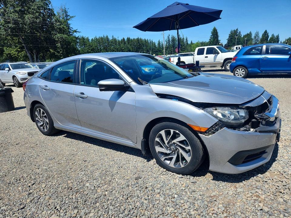 2017 Honda Civic მანქანა იყიდება აუქციონზე, vin: 19XFC2F70HE213616, აუქციონის ნომერი: 54556696