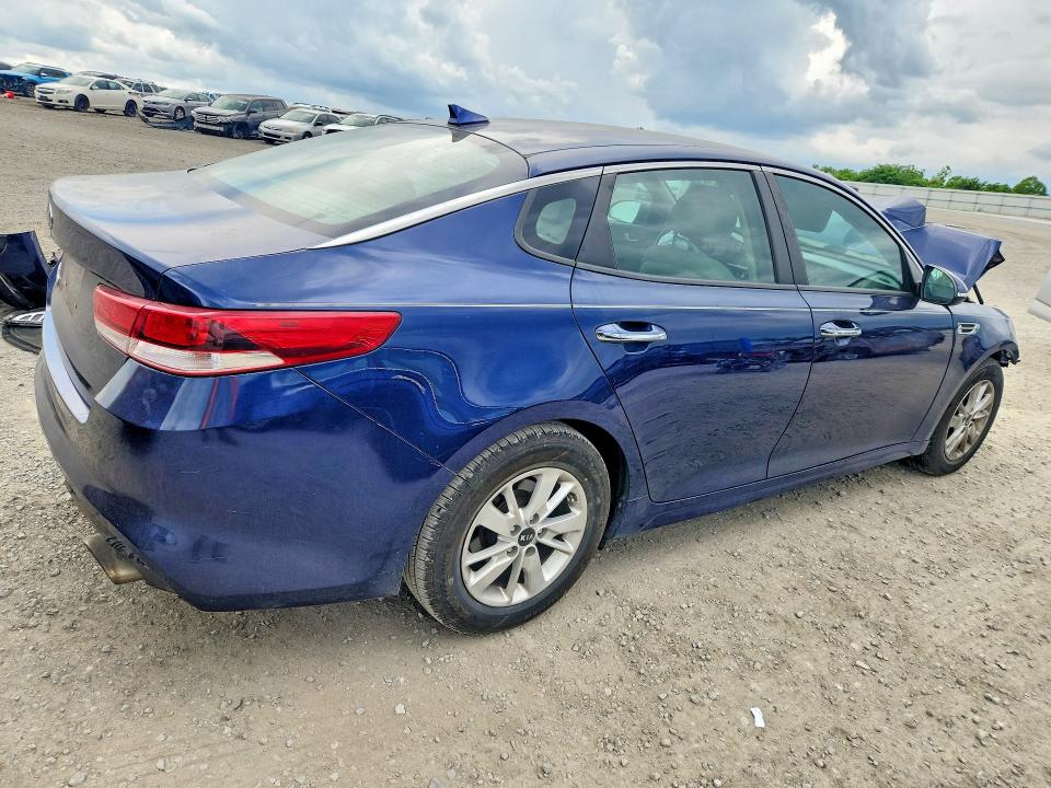 2018 Kia Optima მანქანა იყიდება აუქციონზე, vin: 5XXGT4L35JG200102, აუქციონის ნომერი: 54315726