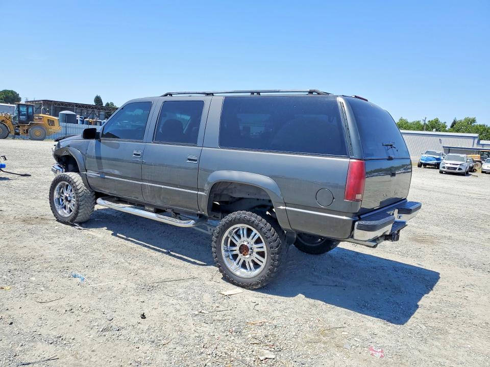 54417166 :رقم المزاد ، 3GNGK26J7XG169479 vin ، 1999 Chevrolet Suburban مزاد بيع