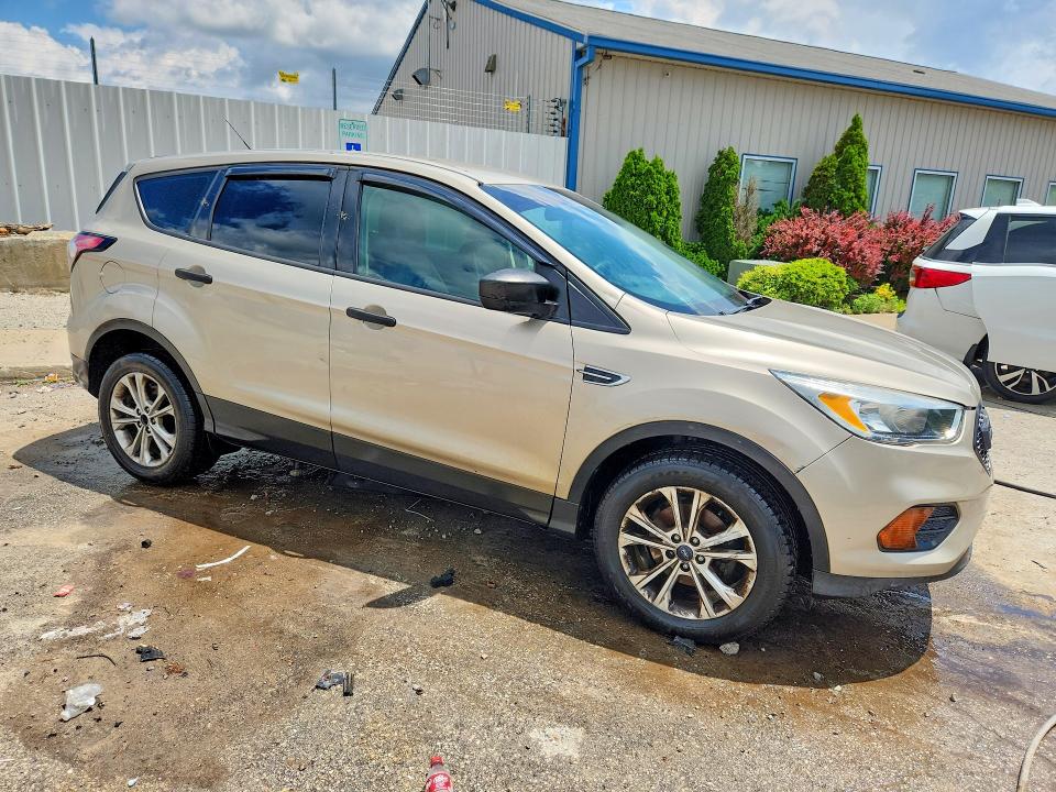 2017 Ford Escape მანქანა იყიდება აუქციონზე, vin: 1FMCU0F78HUC62919, აუქციონის ნომერი: 55023736