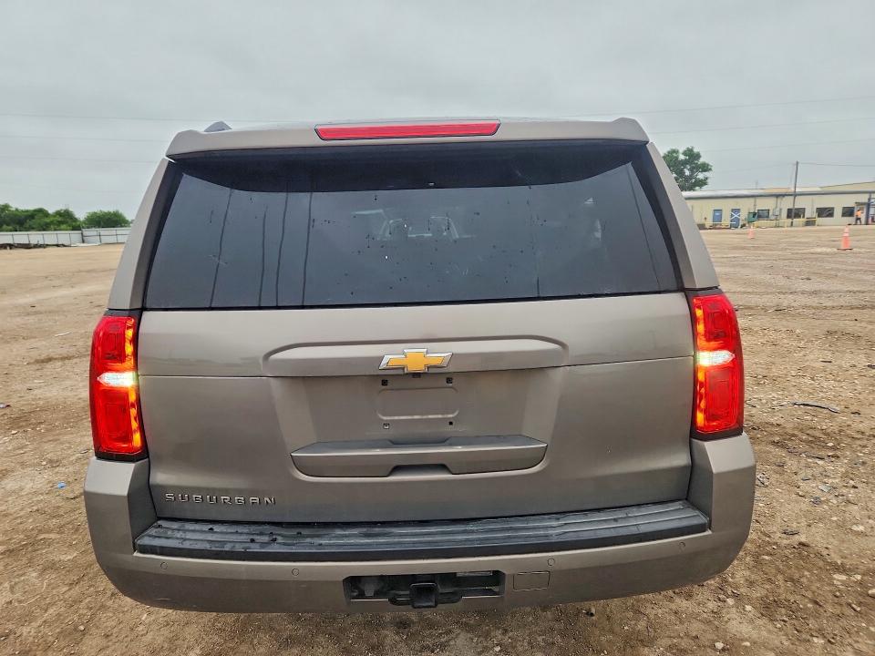 Продаж на аукціоні авто 2018 Chevrolet Suburban, vin: 1GNSCGKC7JR352352, номер лоту: 52519846