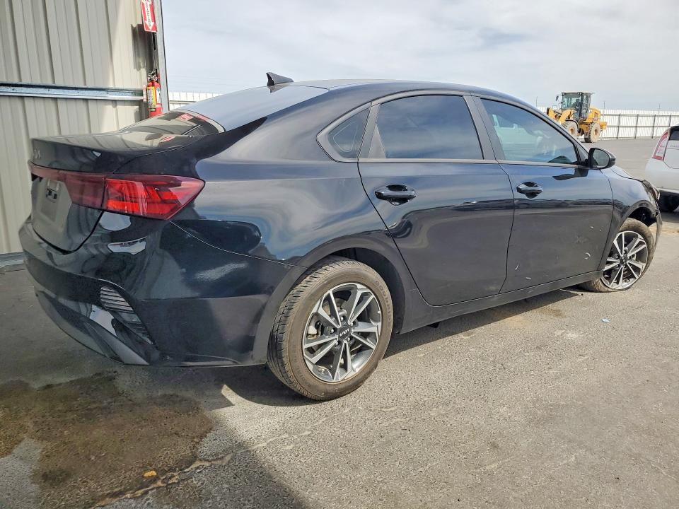 2024 Kia Forte მანქანა იყიდება აუქციონზე, vin: 3KPF24AD8RE790956, აუქციონის ნომერი: 54525296