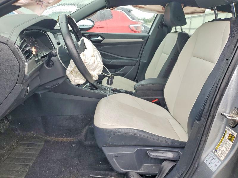52346446 :رقم المزاد ، 3VWC57BU1MM047657 vin ، 2021 Volkswagen Jetta مزاد بيع