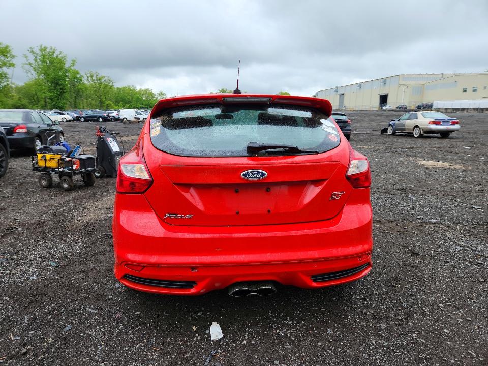 52961786 :رقم المزاد ، 1FADP3L90EL329334 vin ، 2014 Ford Focus مزاد بيع