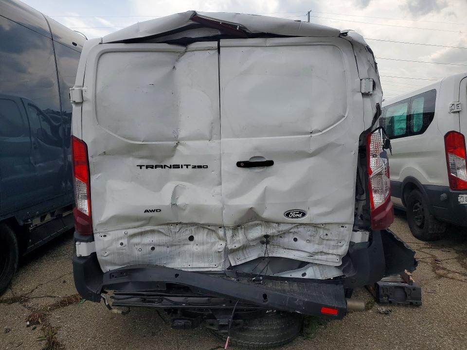 50363856 :رقم المزاد ، 1FTBR2Y82TKA31926 vin ، 2026 Ford Transit مزاد بيع