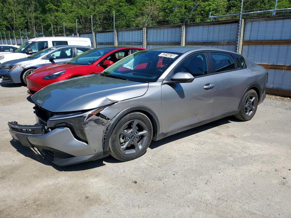 2025 Kia K4 მანქანა იყიდება აუქციონზე, vin: 3KPFT4DE0SE100995, აუქციონის ნომერი: 53314676