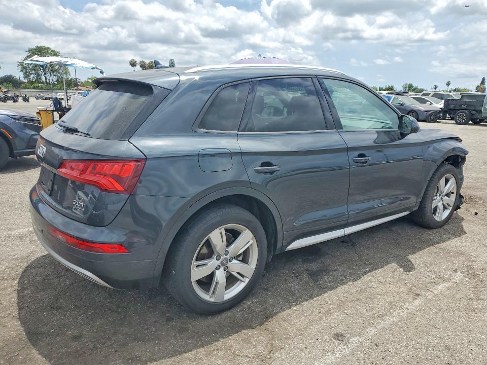 55015606 :رقم المزاد ، WA1ANAFY1J2010903 vin ، 2018 Audi Q5 مزاد بيع