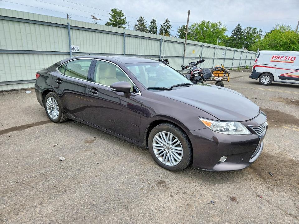 53245306 :رقم المزاد ، JTHBK1GG5D2070114 vin ، 2013 Lexus Es مزاد بيع